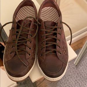 Taos leather sneakers